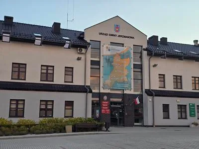 Urząd Gminy w Jerzmanowej